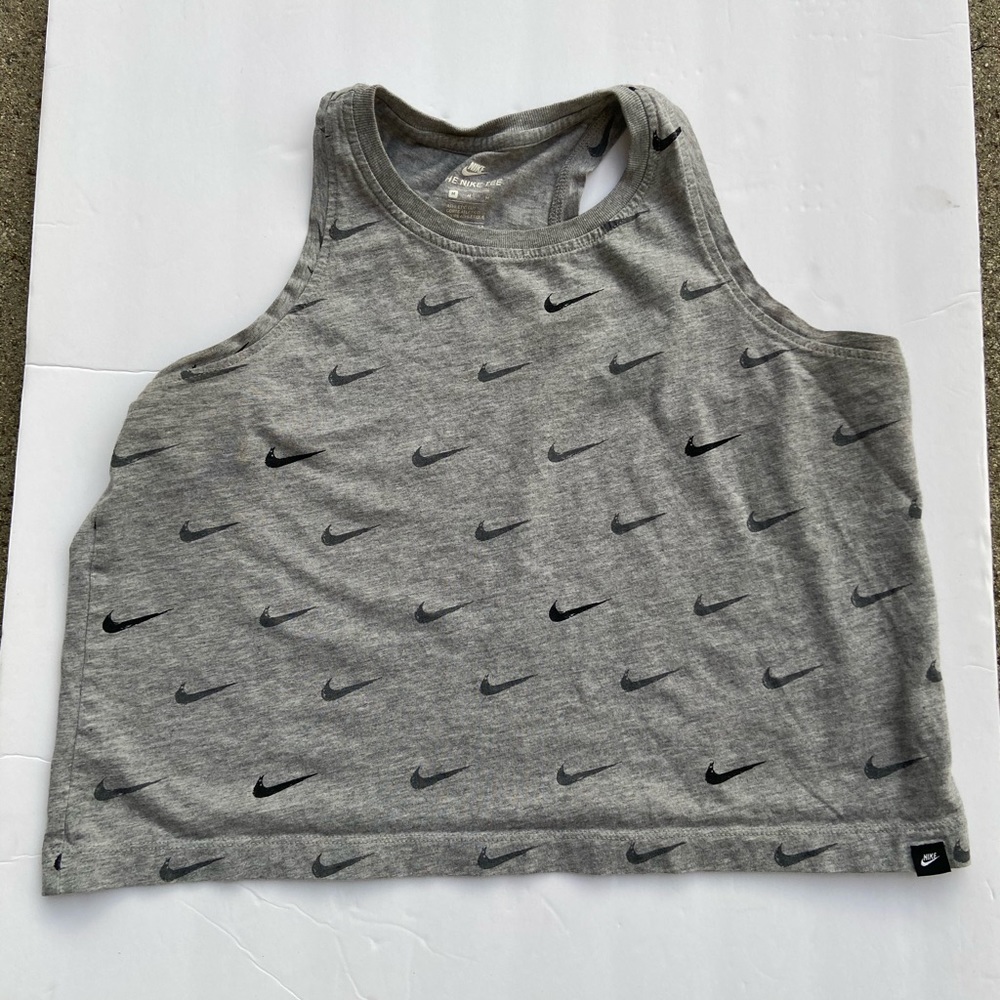 Nike workout crop top